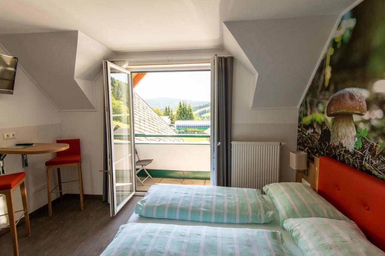 Genussgasthof Willenshofer Sankt Kathrein am Hauenstein Esterno foto