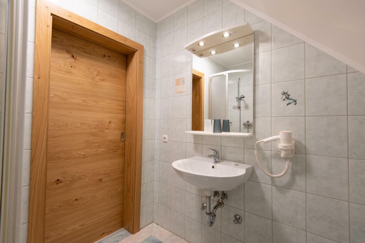 Genussgasthof Willenshofer Sankt Kathrein am Hauenstein Esterno foto